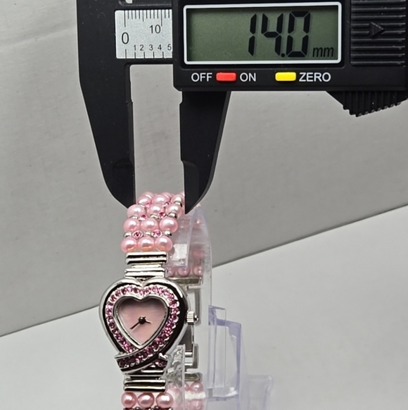 Womens Watch 24mm Heart Faux Pearls Crystals Bracelet Pink Mother Of Pearl Runs main image 4